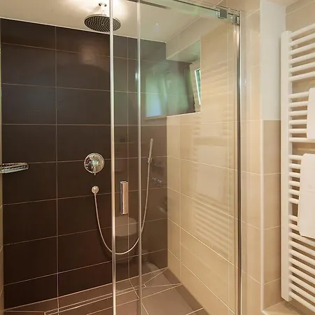 Weidach Apartment *